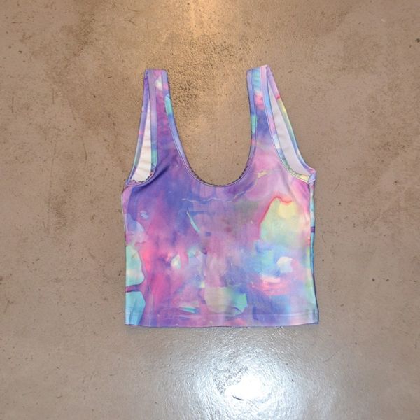 ILLUSION RT CROP TOP WITH BRACES TIE DYE